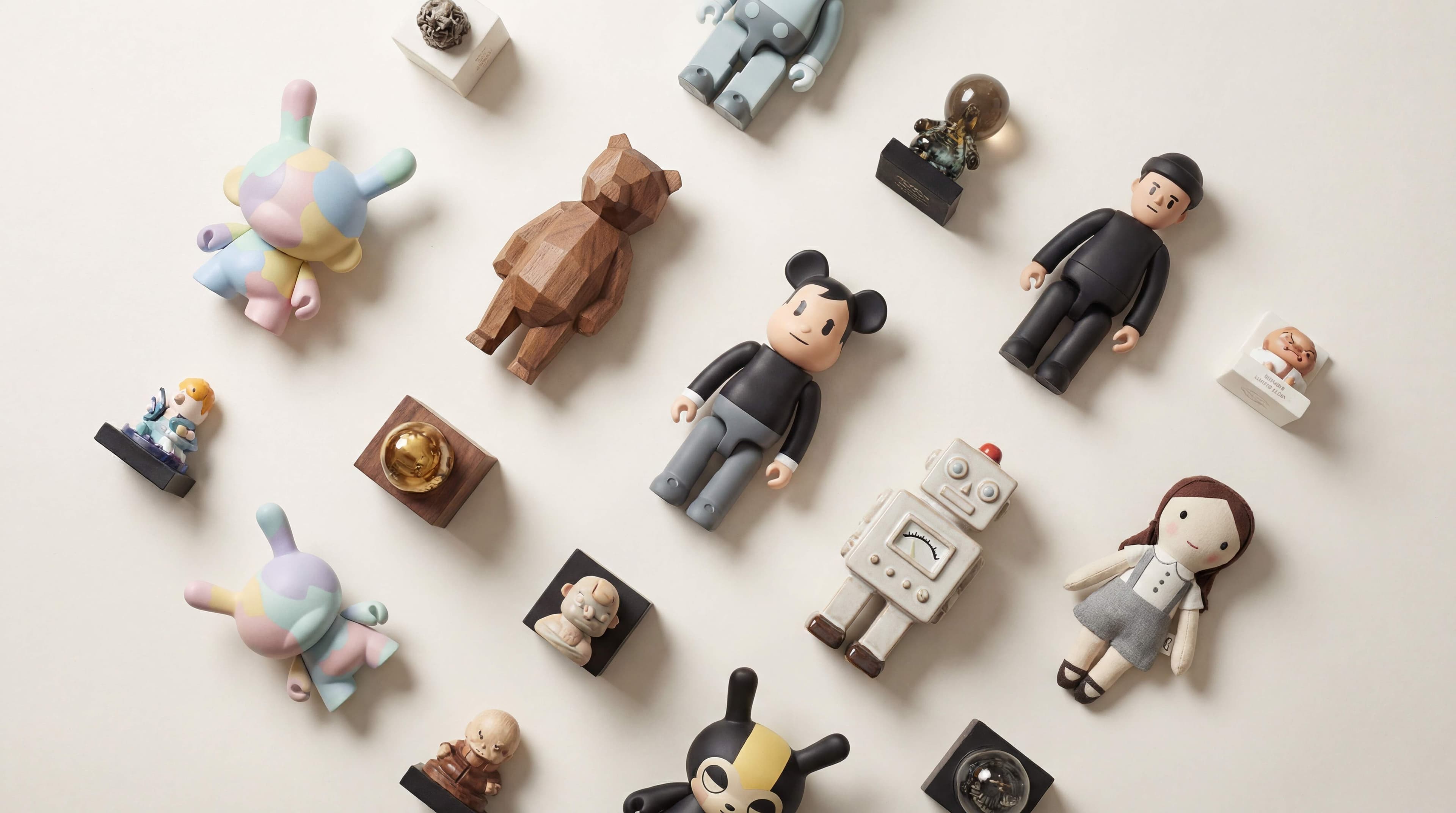 Designer Toys/Collectibles